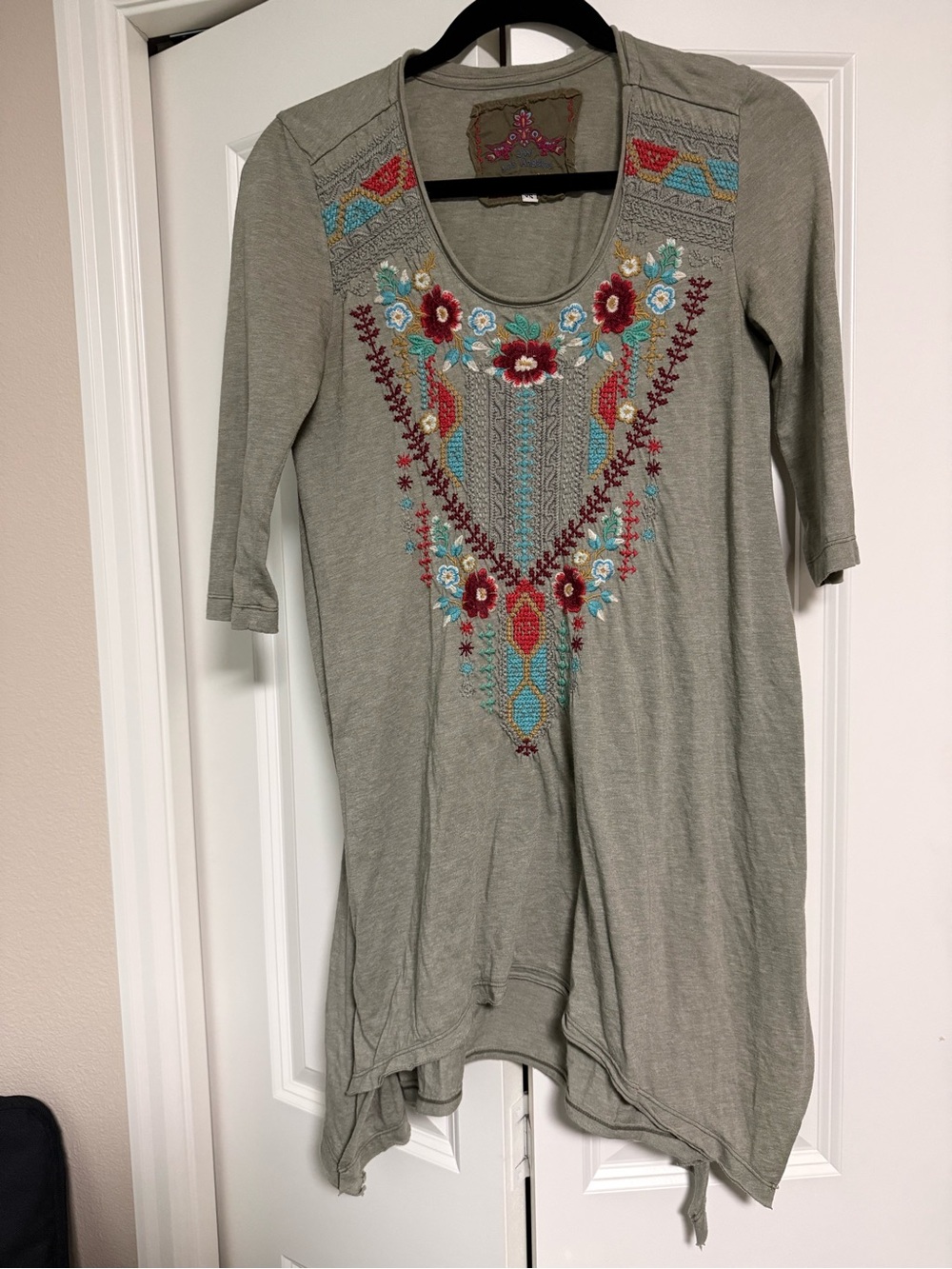 Johnny Was Sage Embroidered Scoop-Neck Tunic